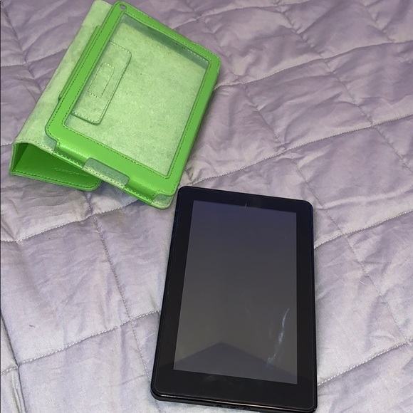 Kindle fire 7 tablet with case - Picture 1 of 4